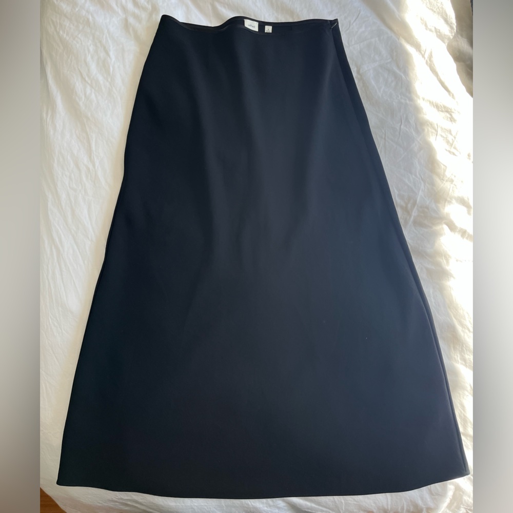 Aritzia Wilfred Black Midi Skirt